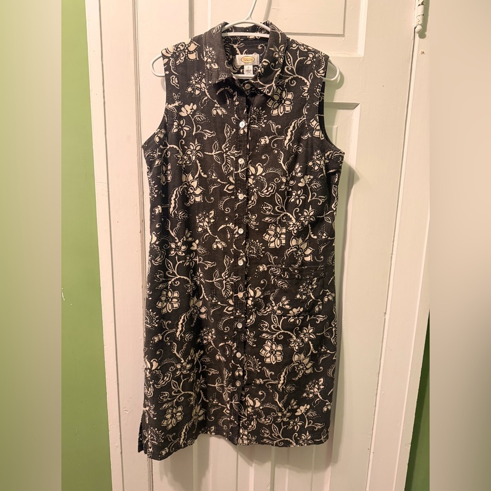 Talbots Black and Cream Floral shift Dress